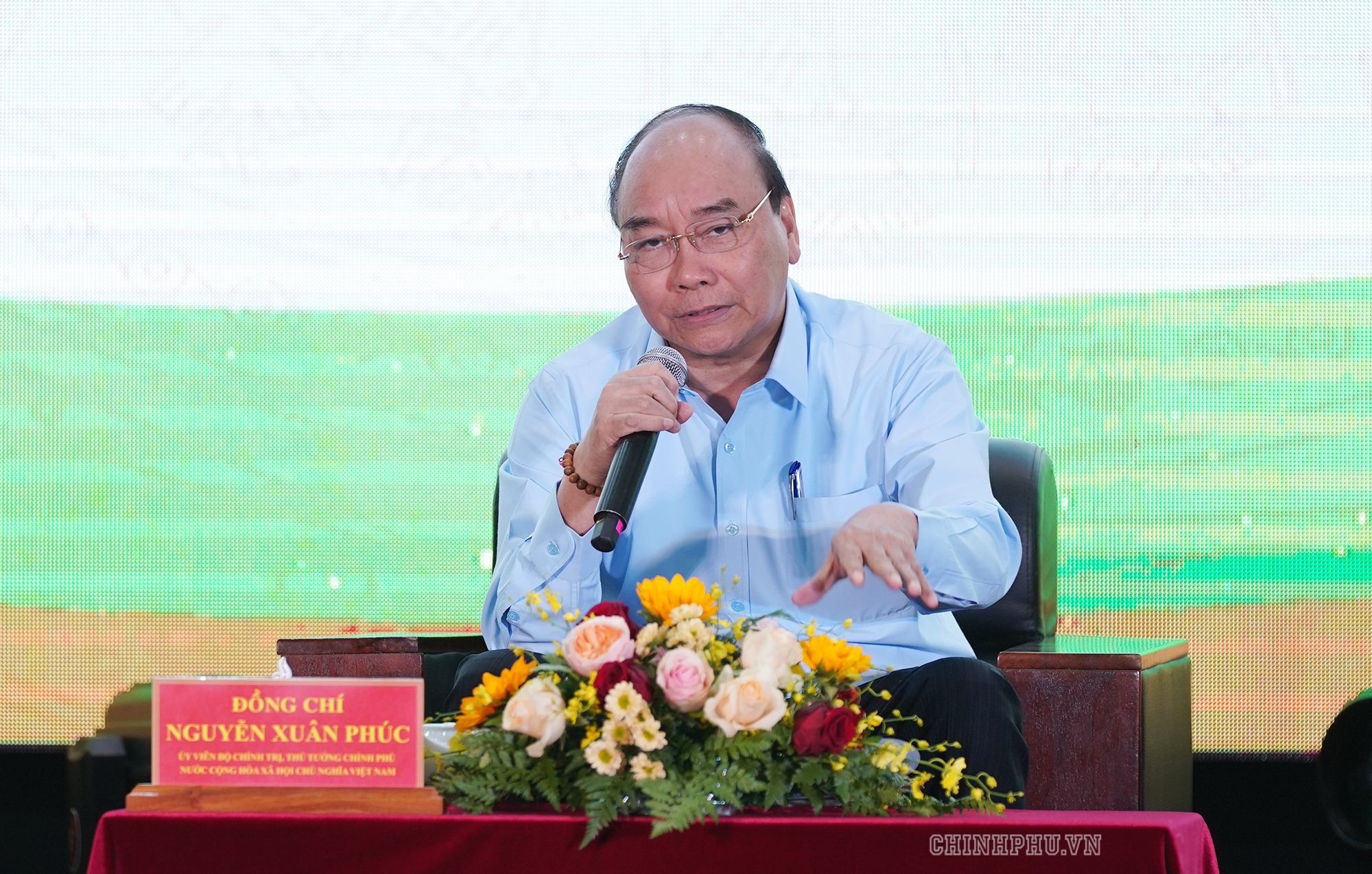 Thủ tướng Nguyễn Xuân Phúc đối thoại với nông dân tại Cần Thơ năm 2019 - Ảnh: VGP/Quang Hiếu