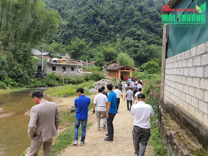 Làng Khuổi Kỵ thu hút nhiều du khách trong và ngoài nước tới thăm quan tại Cao Bằng. 