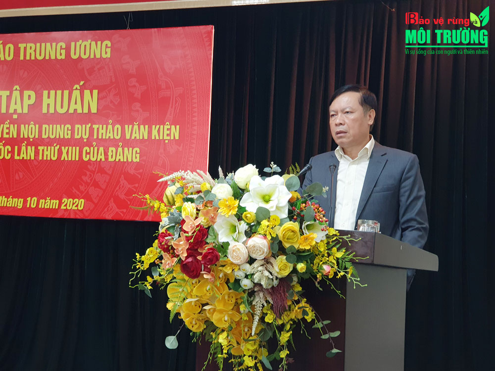 PGS.TS Phạm Văn Linh, Phó Chủ tịch Hội đồng lý luận Trung ương.