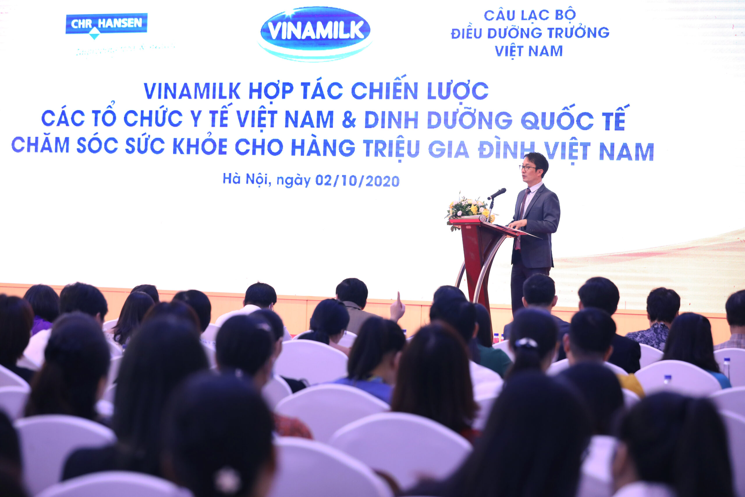 Ông Phan Minh Tiên đại diện Công ty Vinamilk phát biểu tại buổi lễ ký kết.