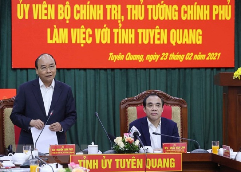 Thủ tướng Nguyễn Xuân Phúc phát biểu chỉ đạo tại buổi làm việc với lãnh đạo chủ chốt tỉnh Tuyên Quang.